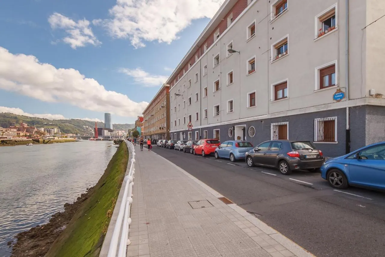 Luminoso Con Vistas A La Ria De Bilbao Apartment Homestay
