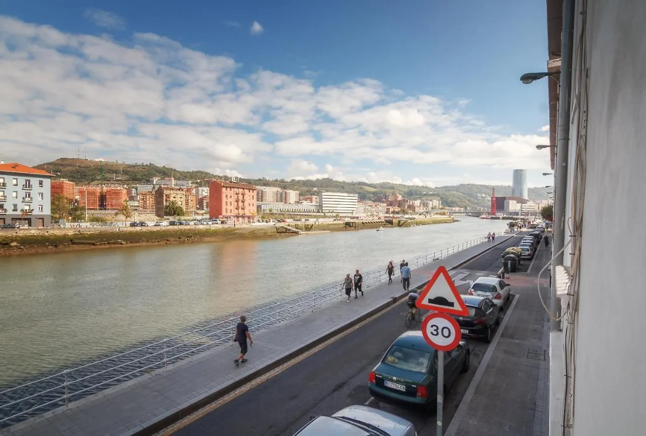 Luminoso Con Vistas A La Ria De Bilbao Apartment